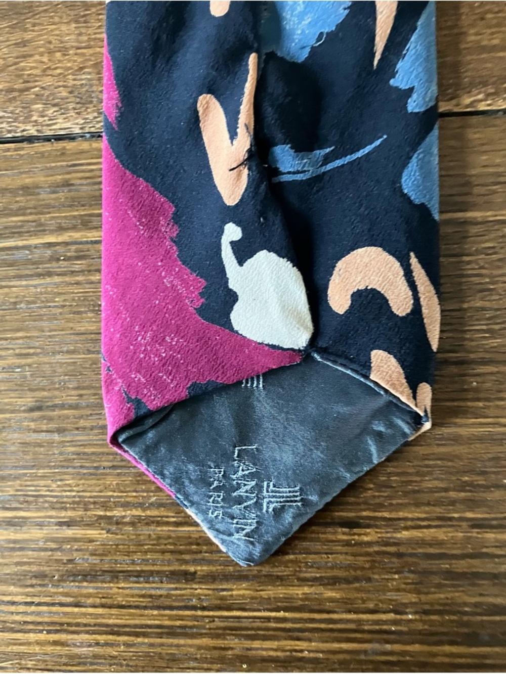 Vintage Lanvin Navy Tie with Burgundy, Light Blue and Cream Brushstroke Pattern - Picture 3 of 5